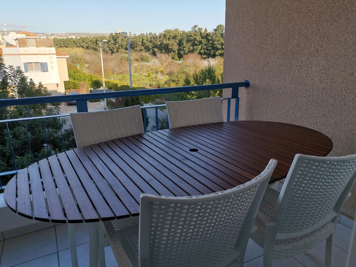 Iris Village, Near Kings Avenue Mall - By Imh Travel & Tours بافوس المظهر الخارجي الصورة