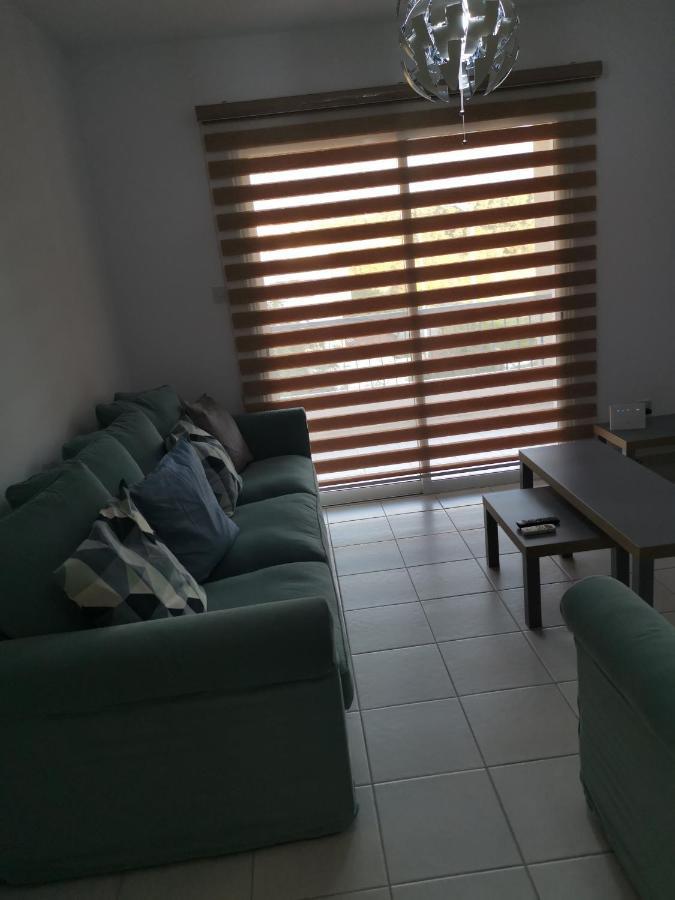 Iris Village, Near Kings Avenue Mall - By Imh Travel & Tours بافوس المظهر الخارجي الصورة