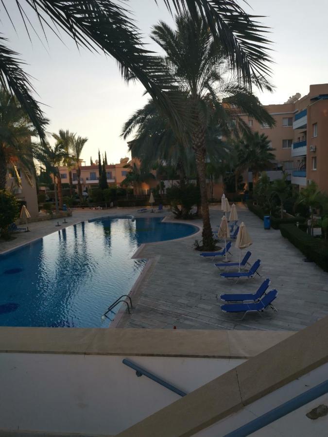 Iris Village, Near Kings Avenue Mall - By Imh Travel & Tours بافوس المظهر الخارجي الصورة