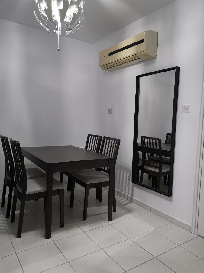 Iris Village, Near Kings Avenue Mall - By Imh Travel & Tours بافوس المظهر الخارجي الصورة