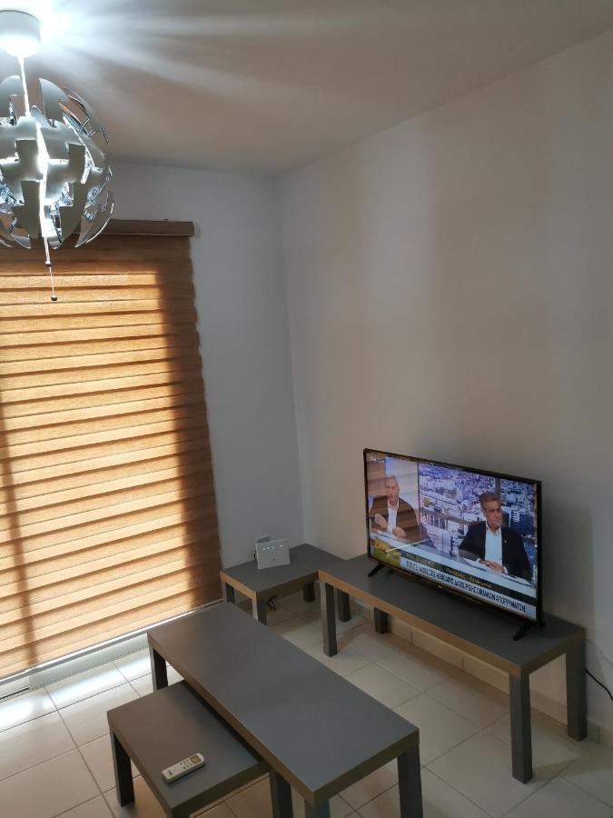 Iris Village, Near Kings Avenue Mall - By Imh Travel & Tours بافوس المظهر الخارجي الصورة