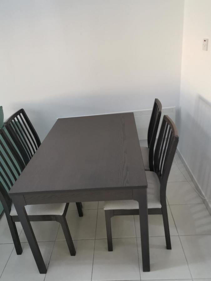 Iris Village, Near Kings Avenue Mall - By Imh Travel & Tours بافوس المظهر الخارجي الصورة