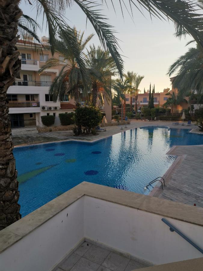Iris Village, Near Kings Avenue Mall - By Imh Travel & Tours بافوس المظهر الخارجي الصورة