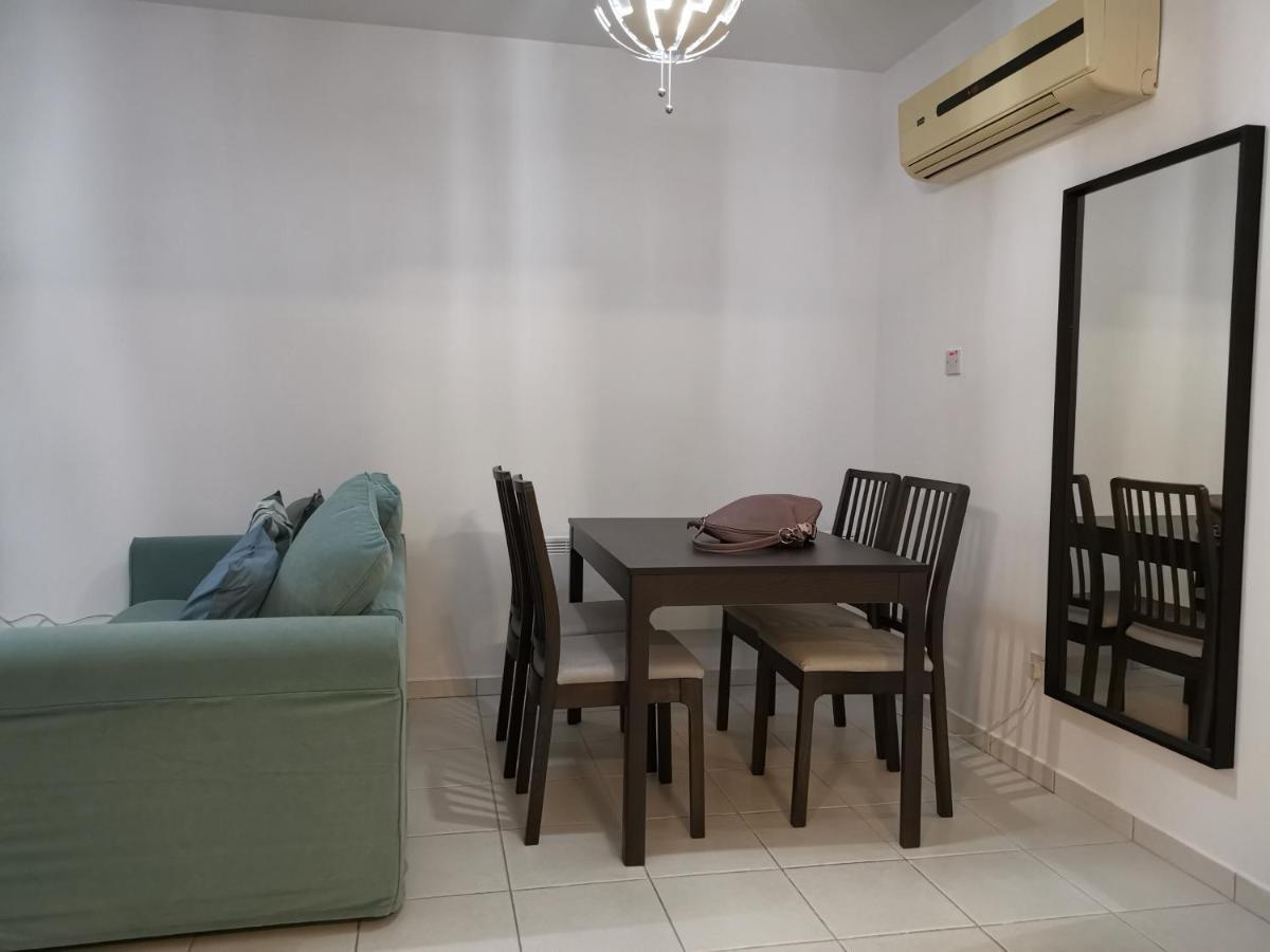 Iris Village, Near Kings Avenue Mall - By Imh Travel & Tours بافوس المظهر الخارجي الصورة